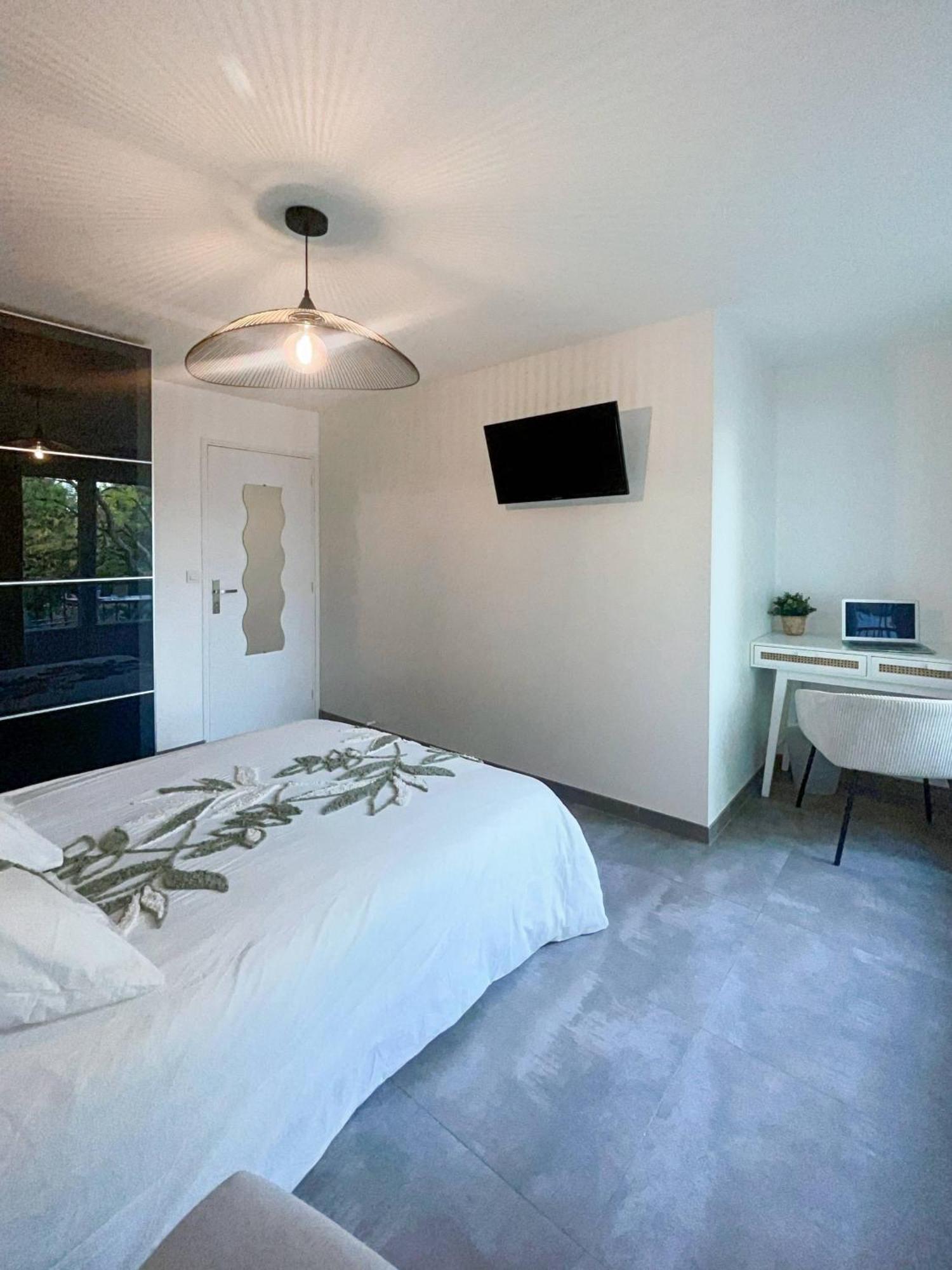 רן Auteuil • 4 Chambres • Wifi • Metro A 400M מראה חיצוני תמונה